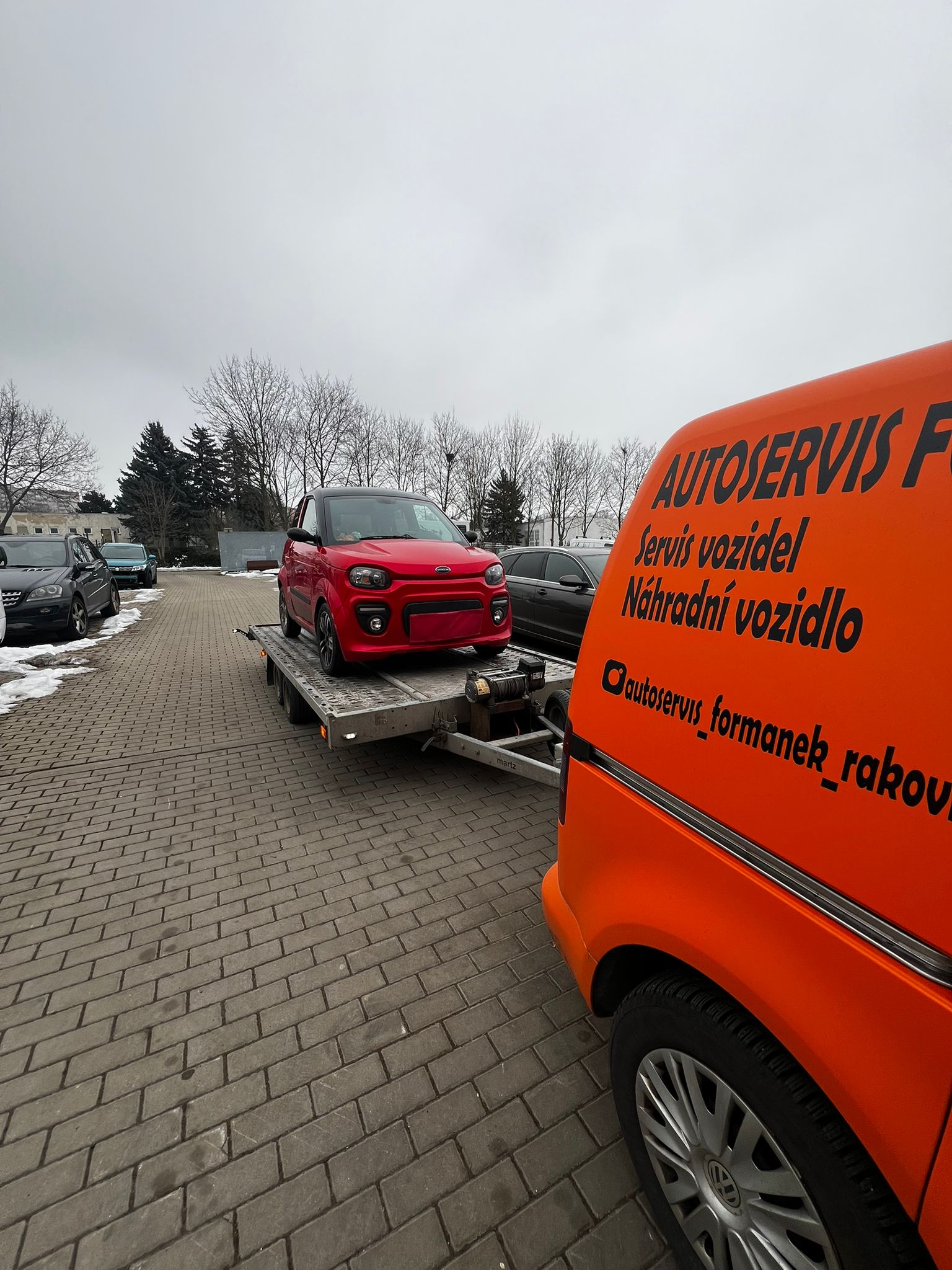Oprava brzd a podvozku osobního automobilu v autoservisu v Rakovníku